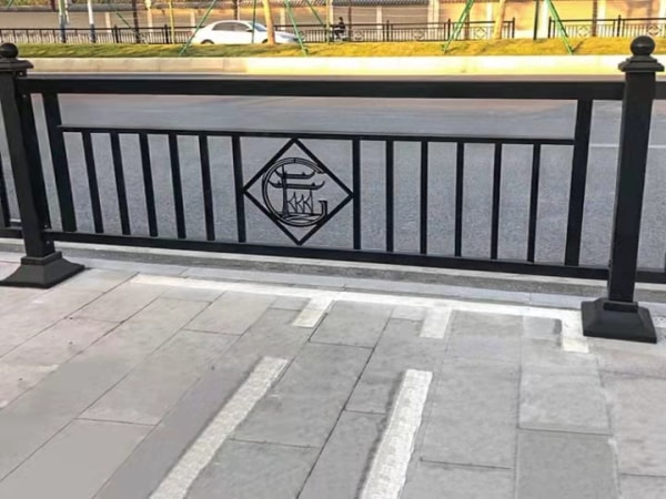 道路護(hù)欄